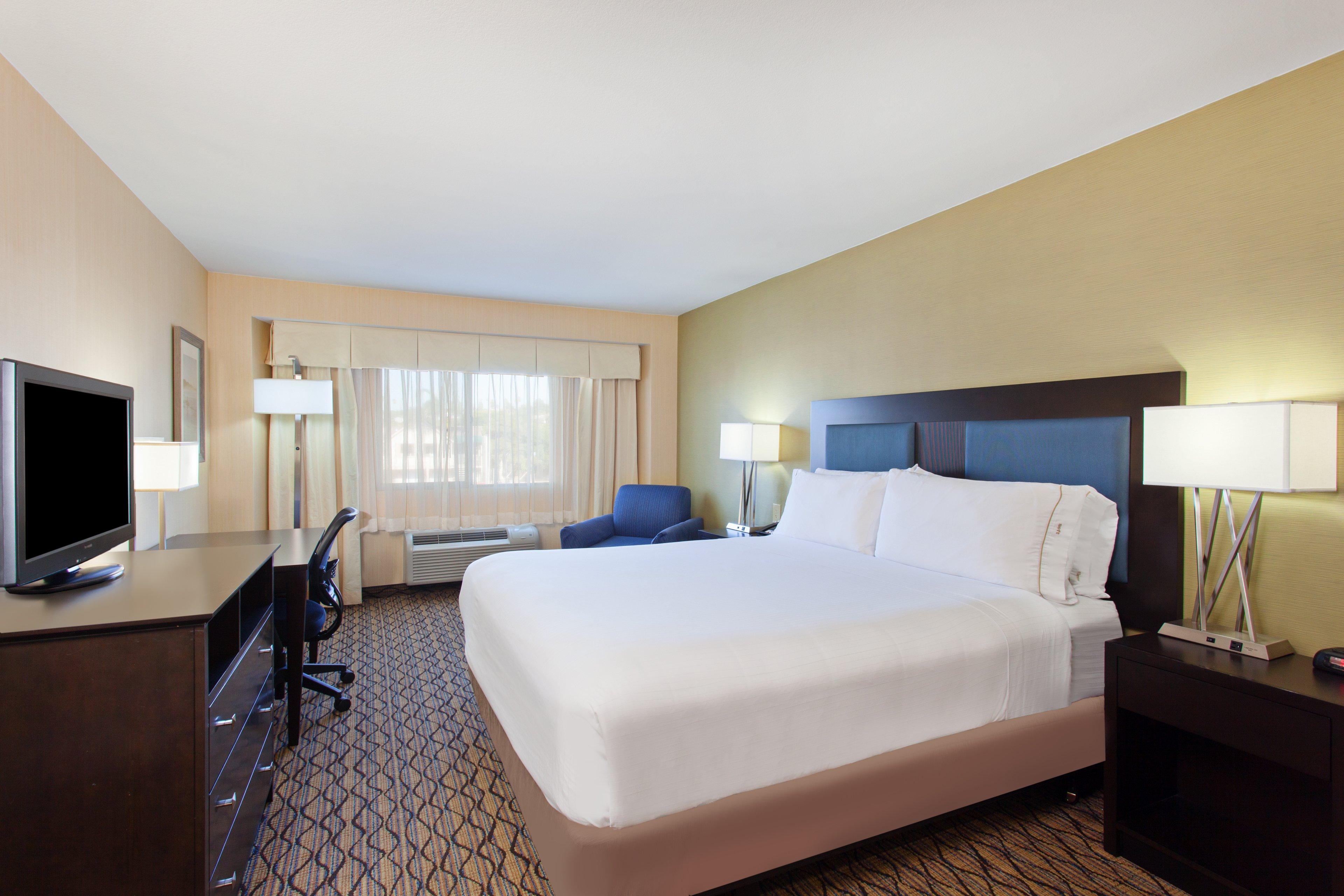 Holiday Inn Express Newport Beach By Ihg Exterior foto